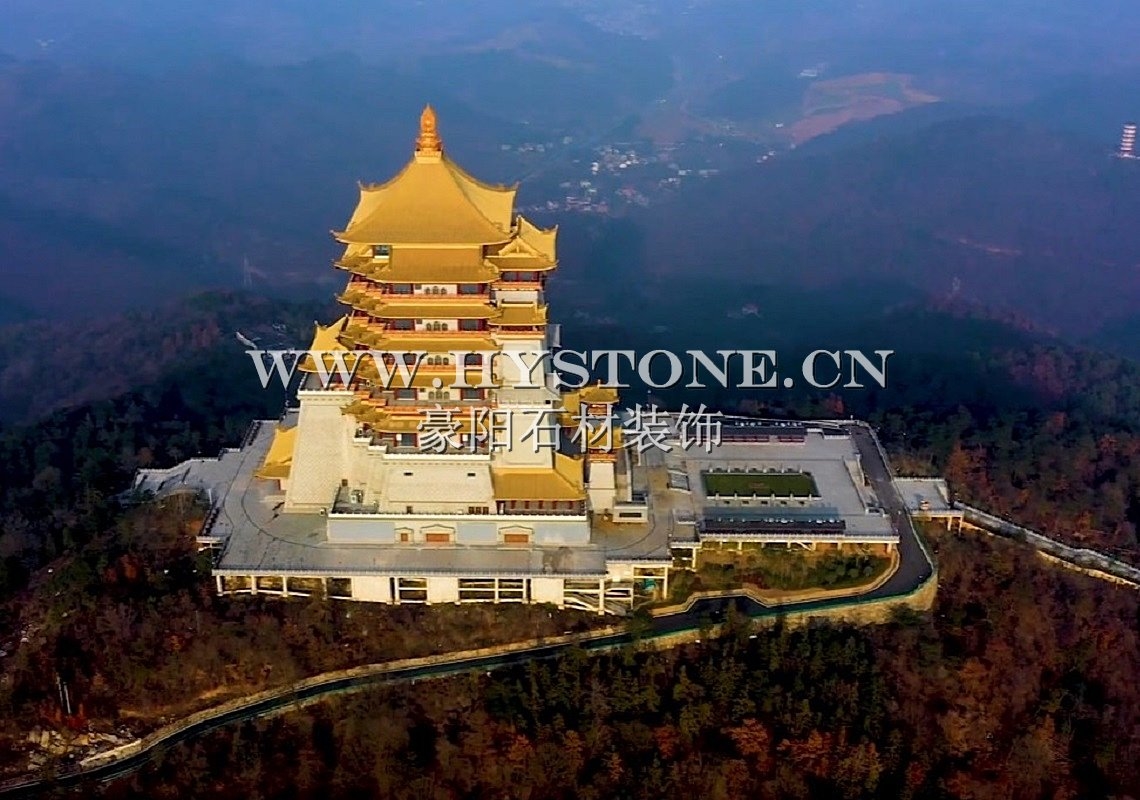 东方山琉璃宝塔